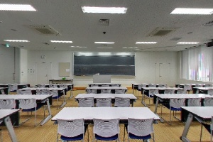211教室