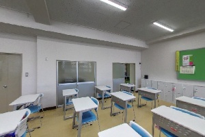 １年次生教室(１階)