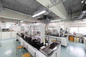 応用化学実験室