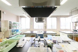 工業化学科化学計測実習室