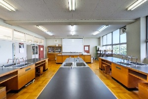 設備ｼｽﾃﾑ科化学分析実習室