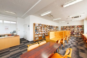 中高_図書室