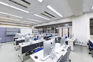 情報システム実験室（電気電子工学コース）